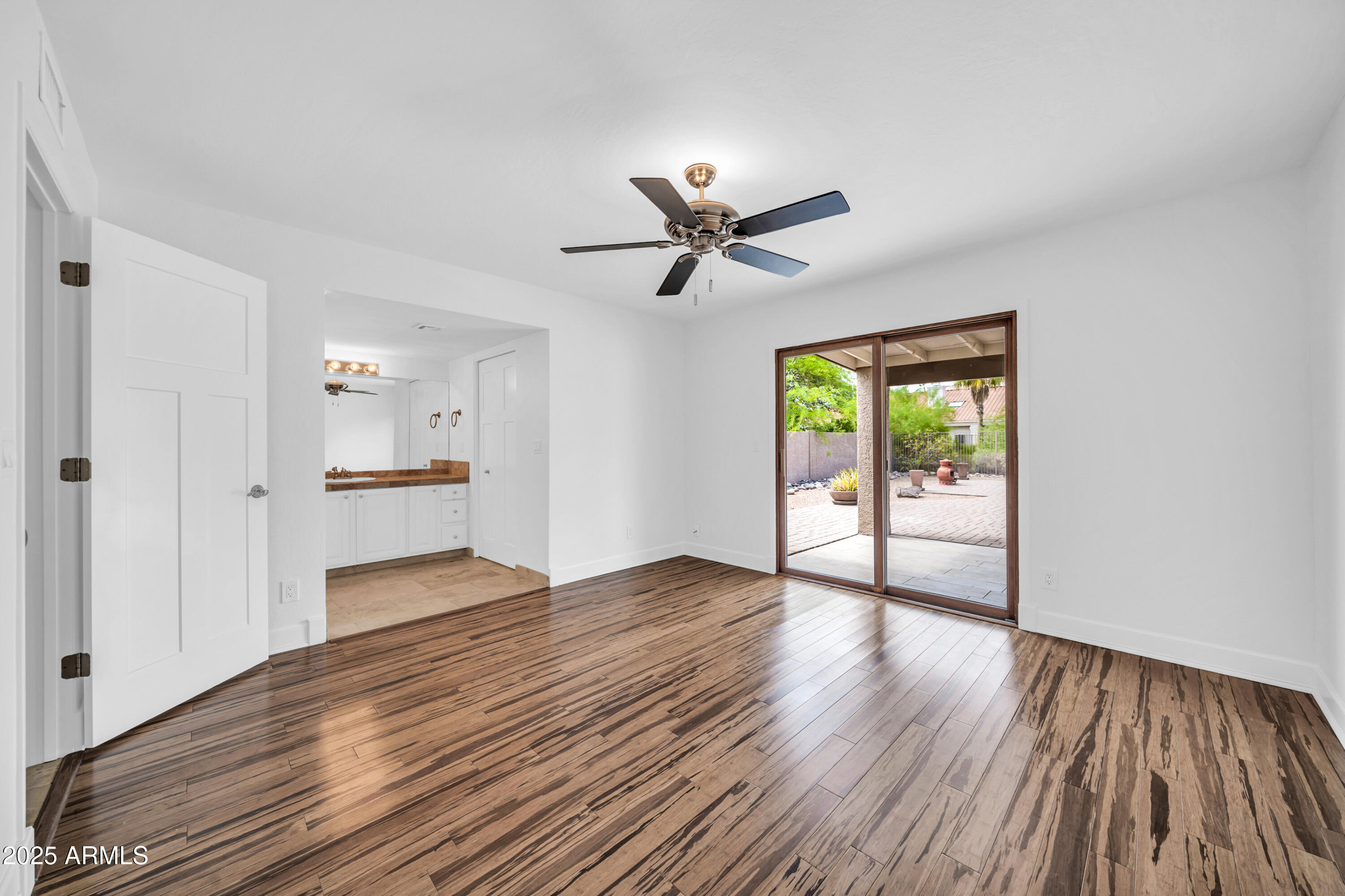 16323 E GLENBROOK Boulevard