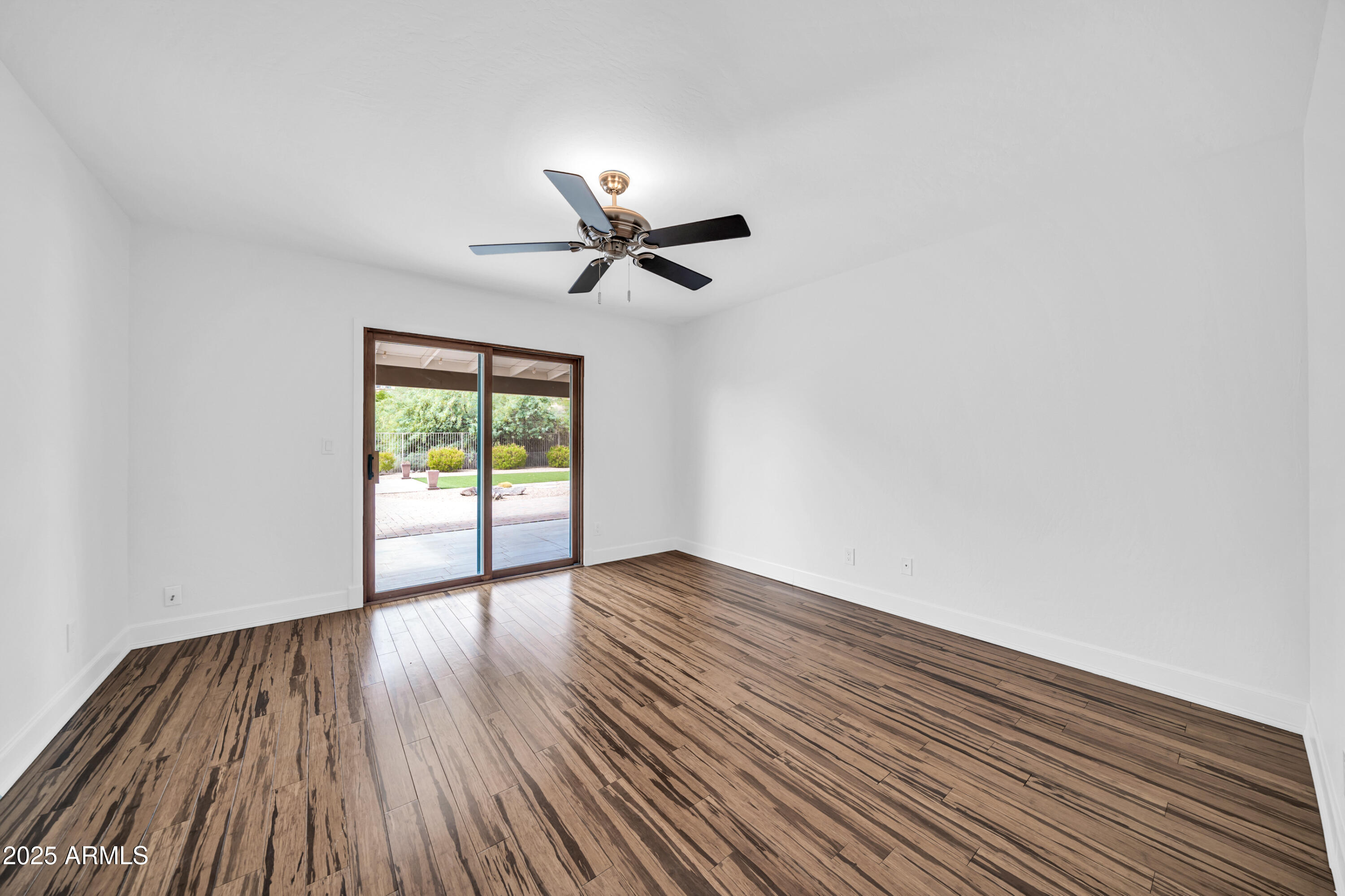 16323 E GLENBROOK Boulevard