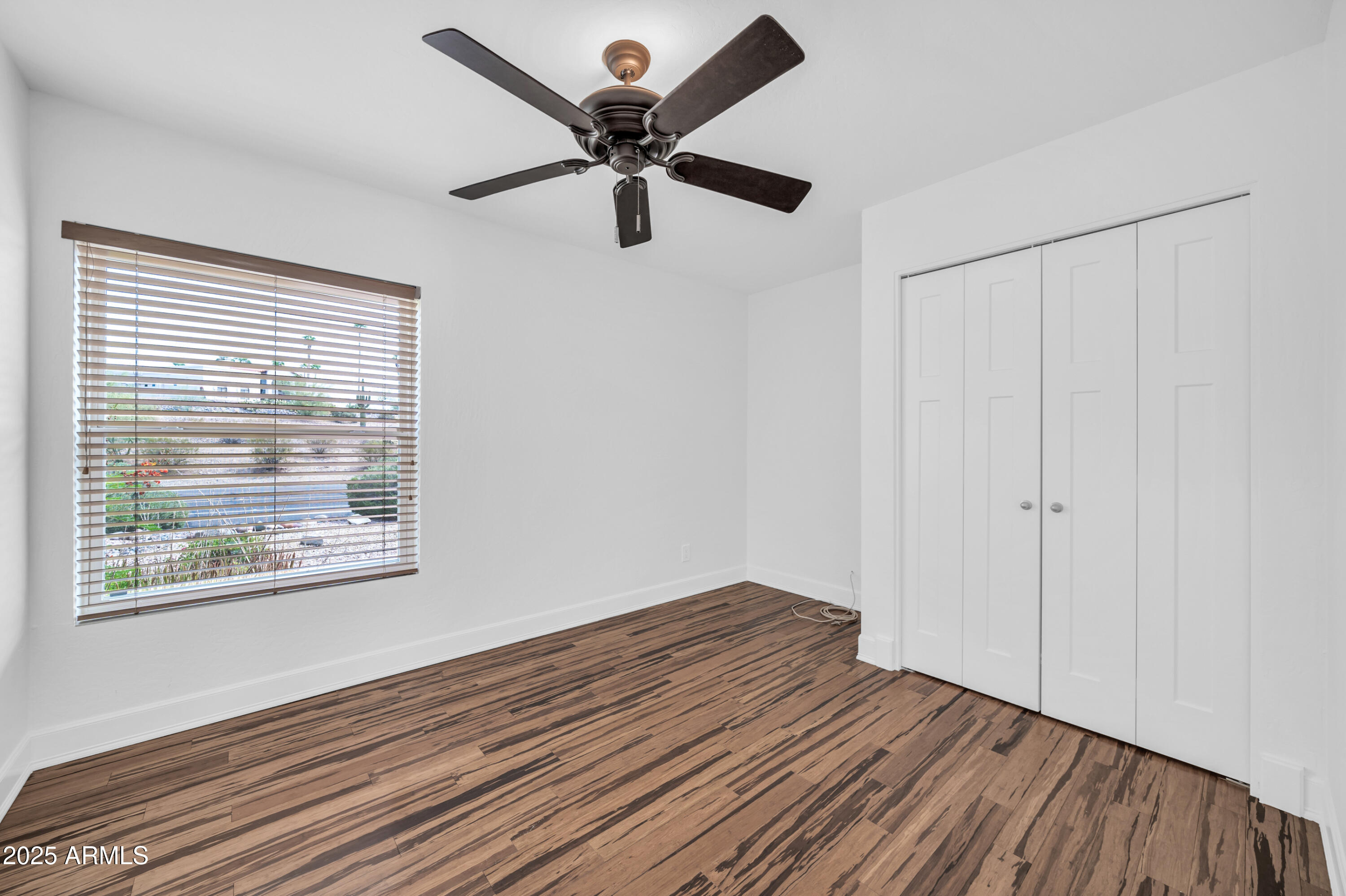 16323 E GLENBROOK Boulevard