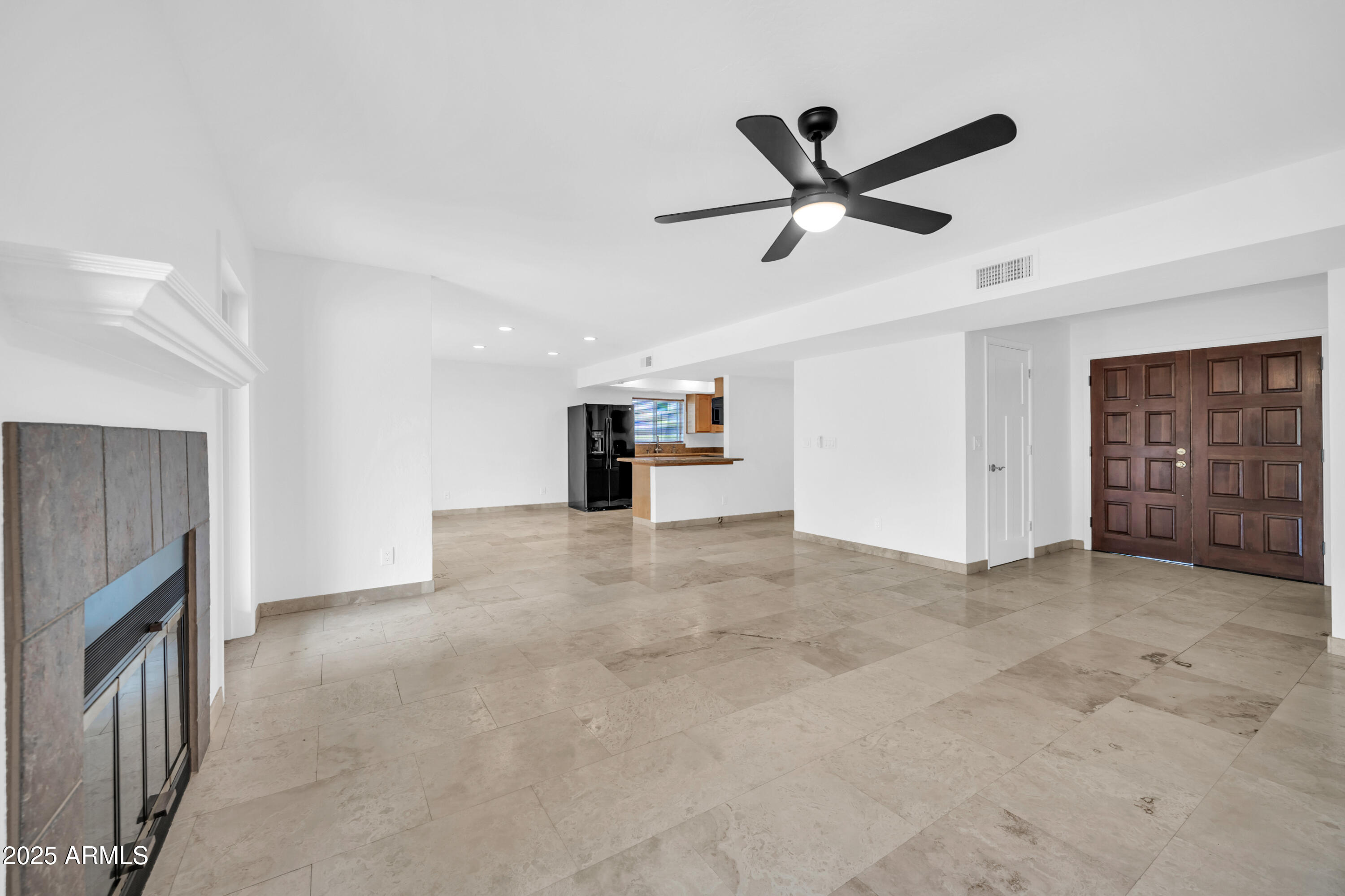 16323 E GLENBROOK Boulevard