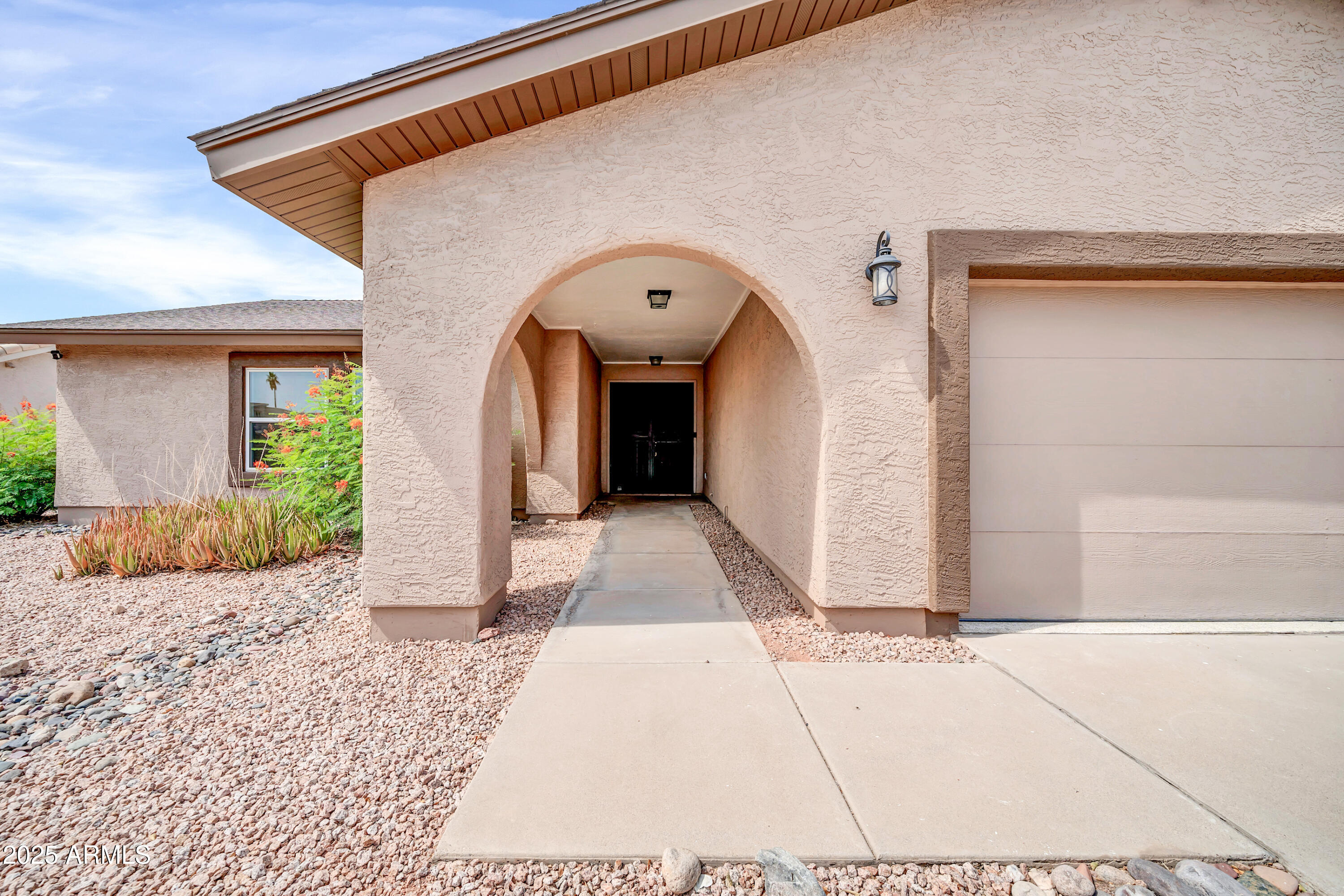 16323 E GLENBROOK Boulevard