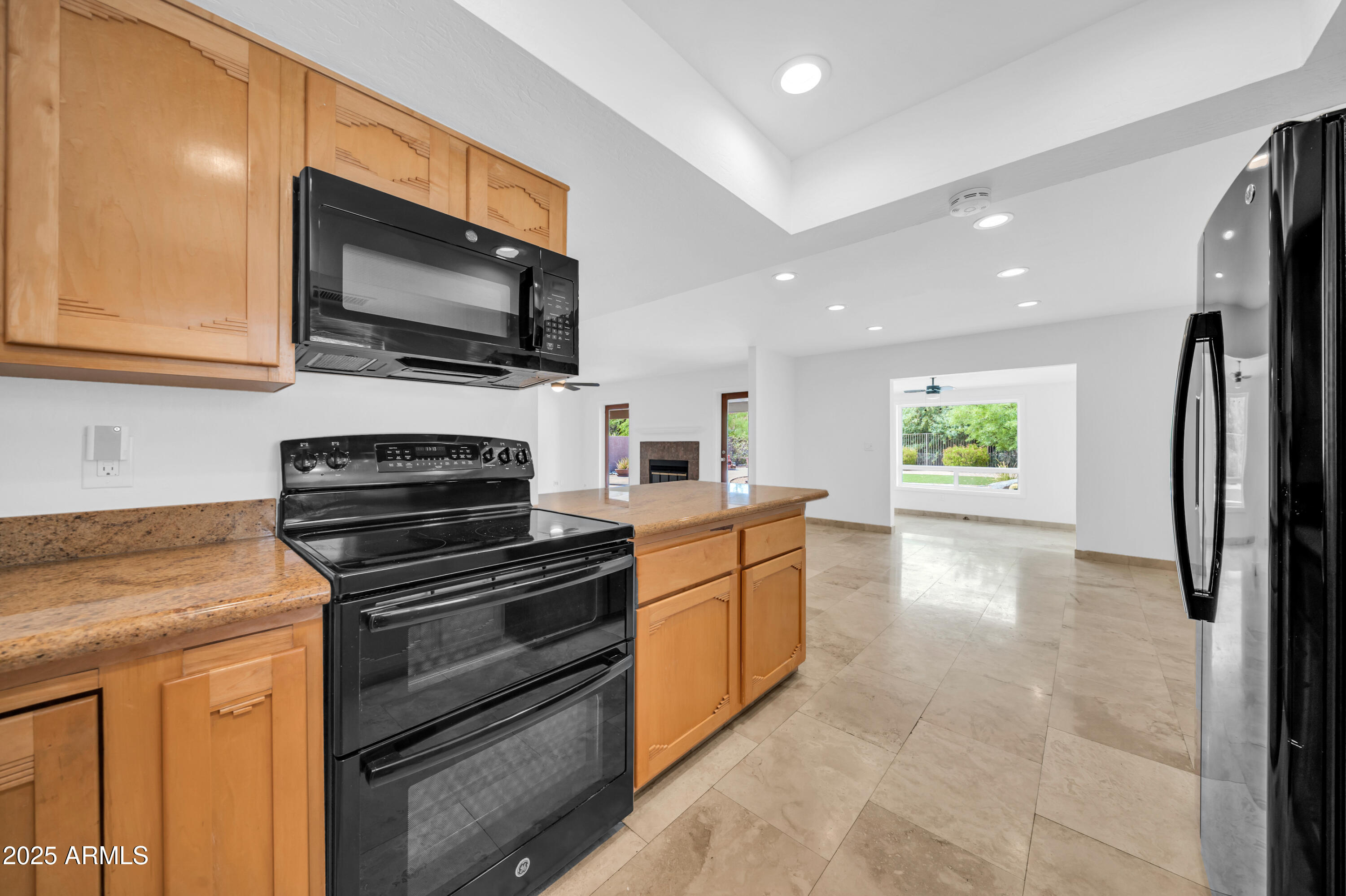 16323 E GLENBROOK Boulevard