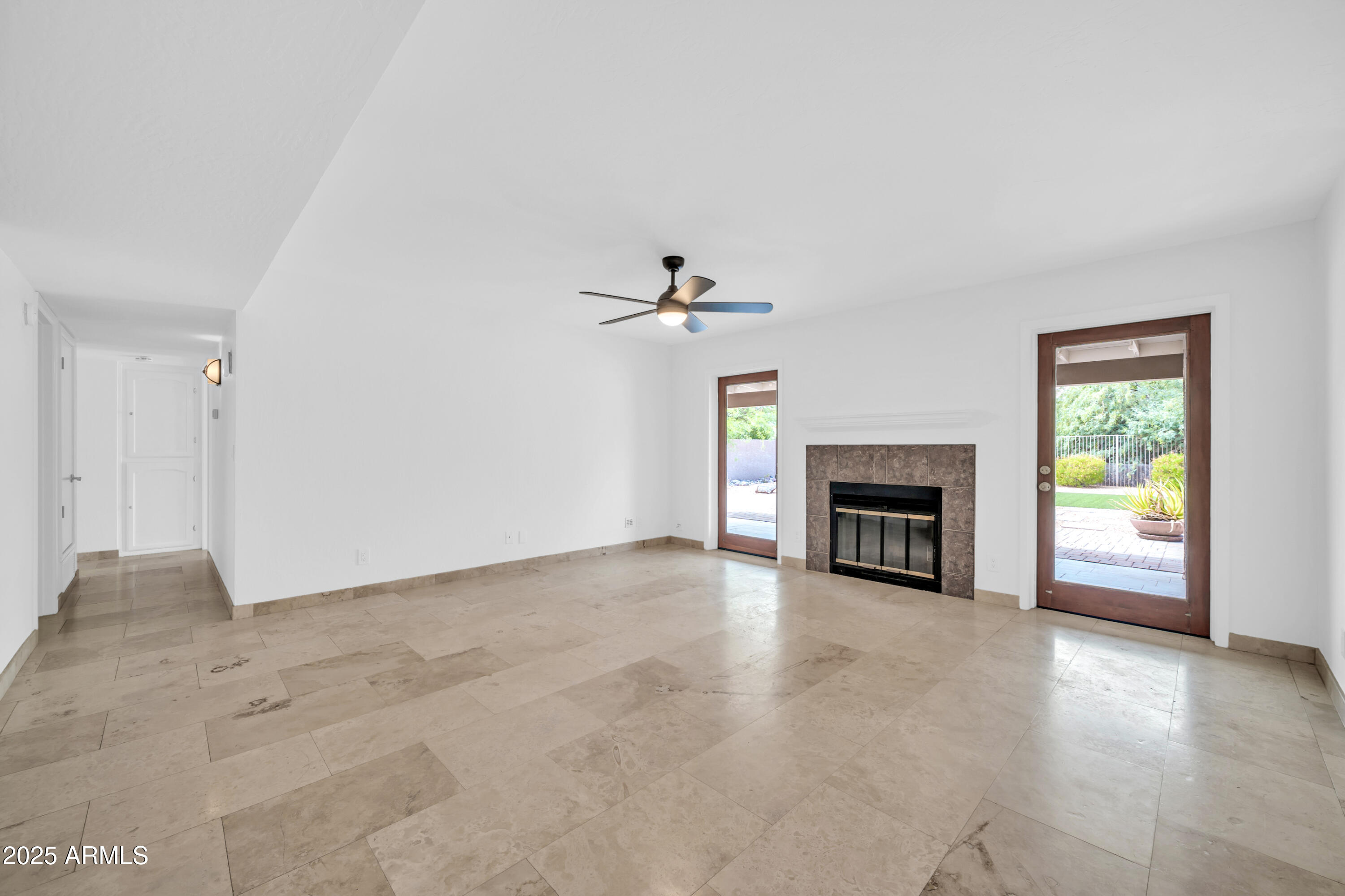 16323 E GLENBROOK Boulevard