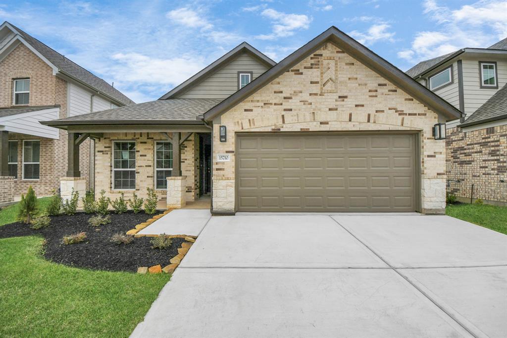 15710 Walnut Leaf Lane