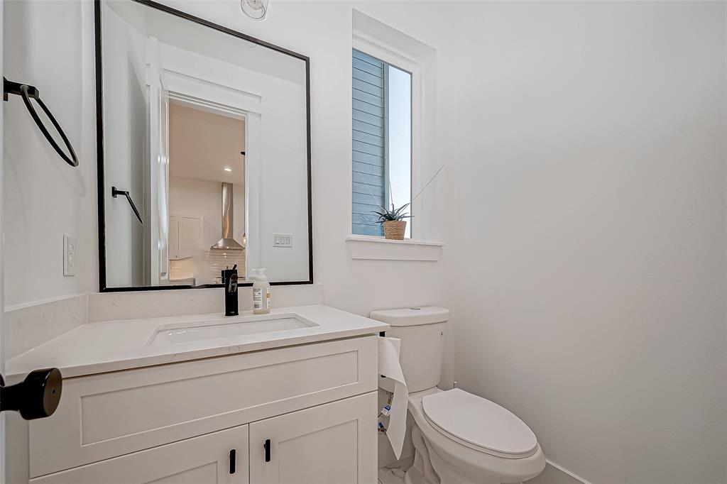 948 Fisher Street Unit: E