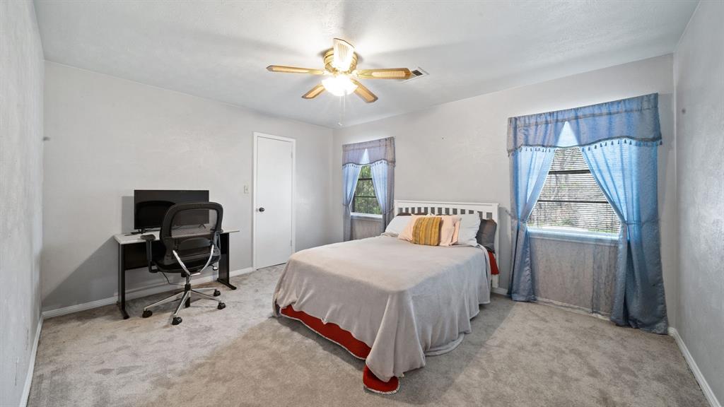 3800 Trailwood Drive