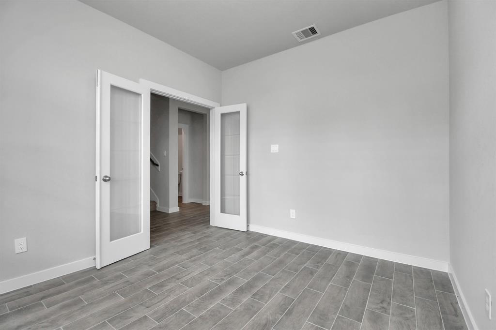 15706 Walnut Leaf Lane