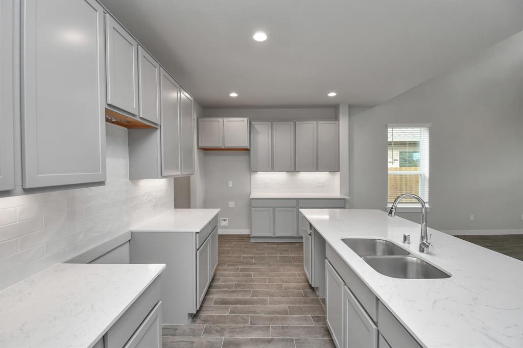 15706 Walnut Leaf Lane