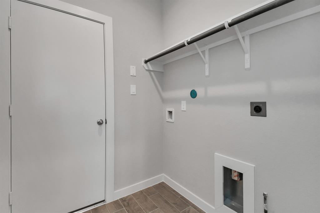 15706 Walnut Leaf Lane