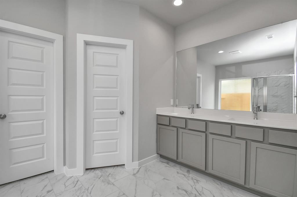 15706 Walnut Leaf Lane