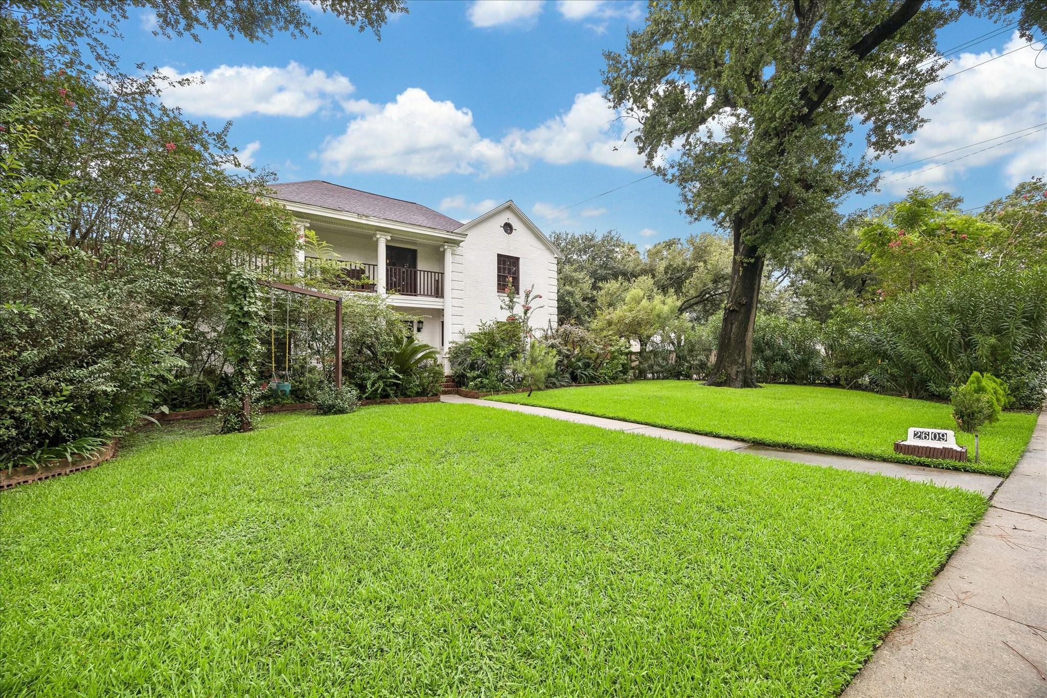 2609 Ella Lee Lane
