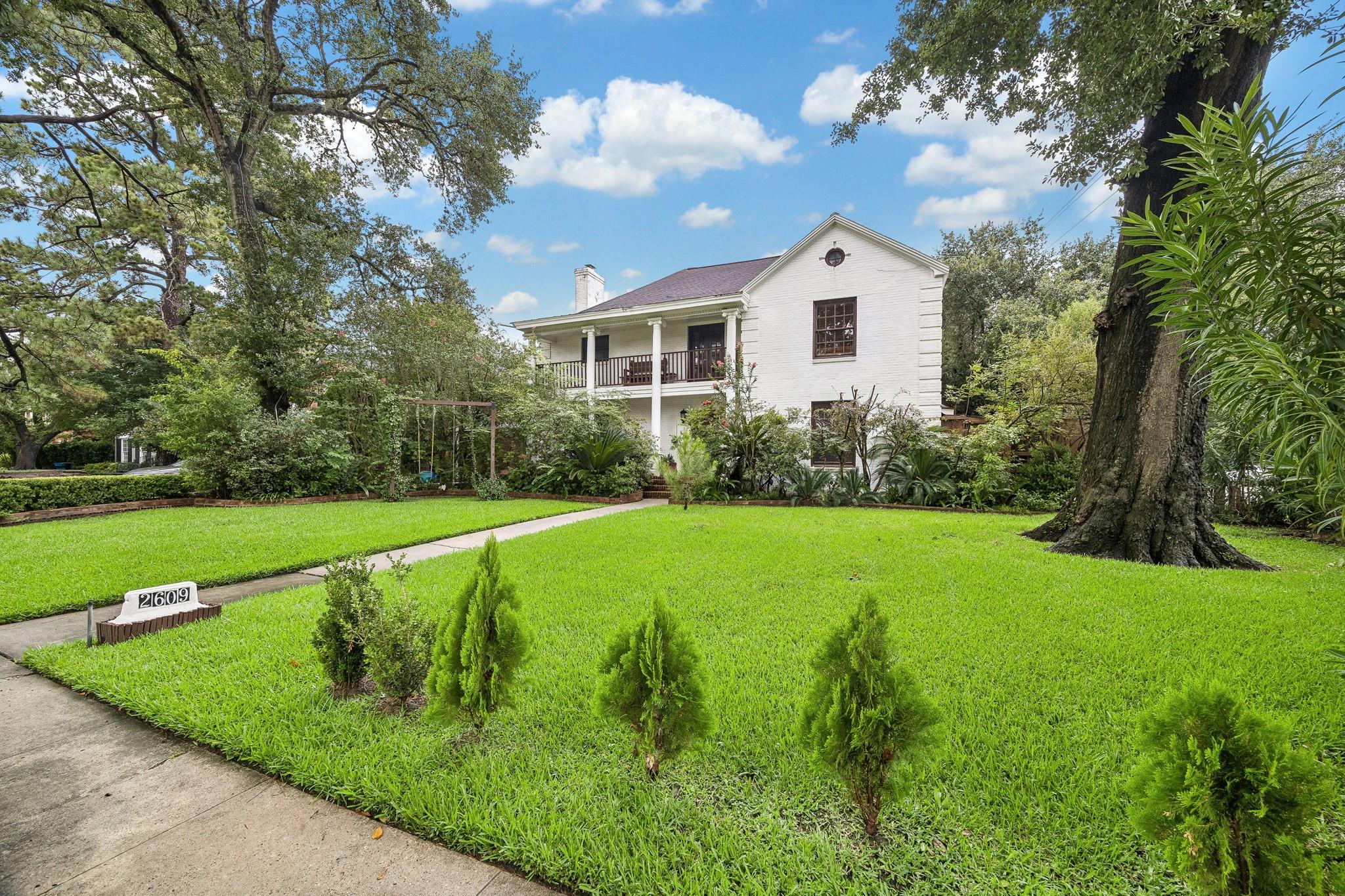 2609 Ella Lee Lane