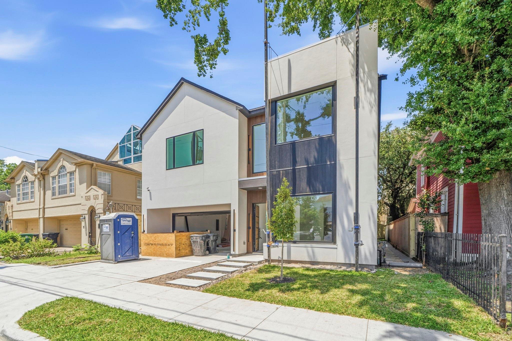 1906 Driscoll Street