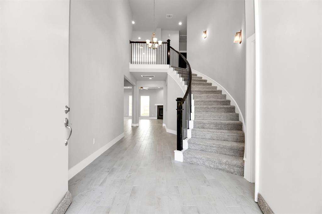 19718 Florence Glen Lane