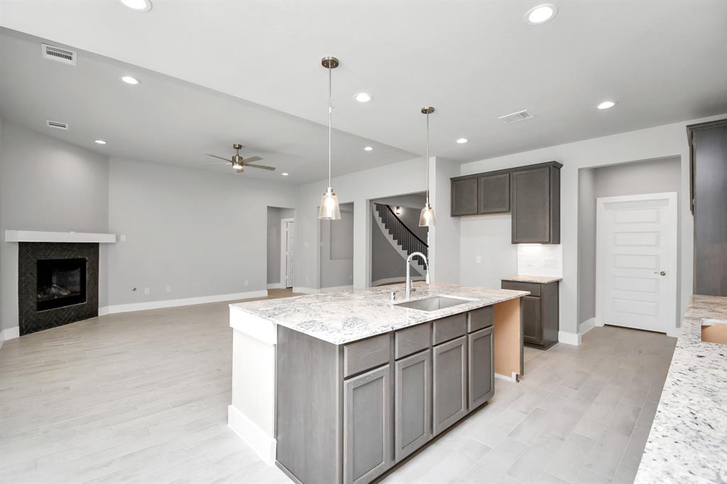 19718 Florence Glen Lane