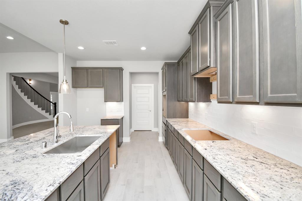 19718 Florence Glen Lane