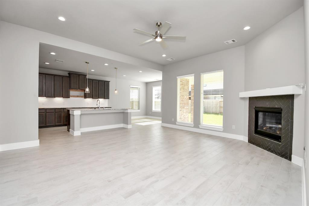 19718 Florence Glen Lane