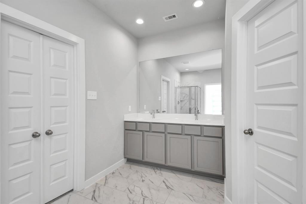 15719 Walnut Leaf Lane