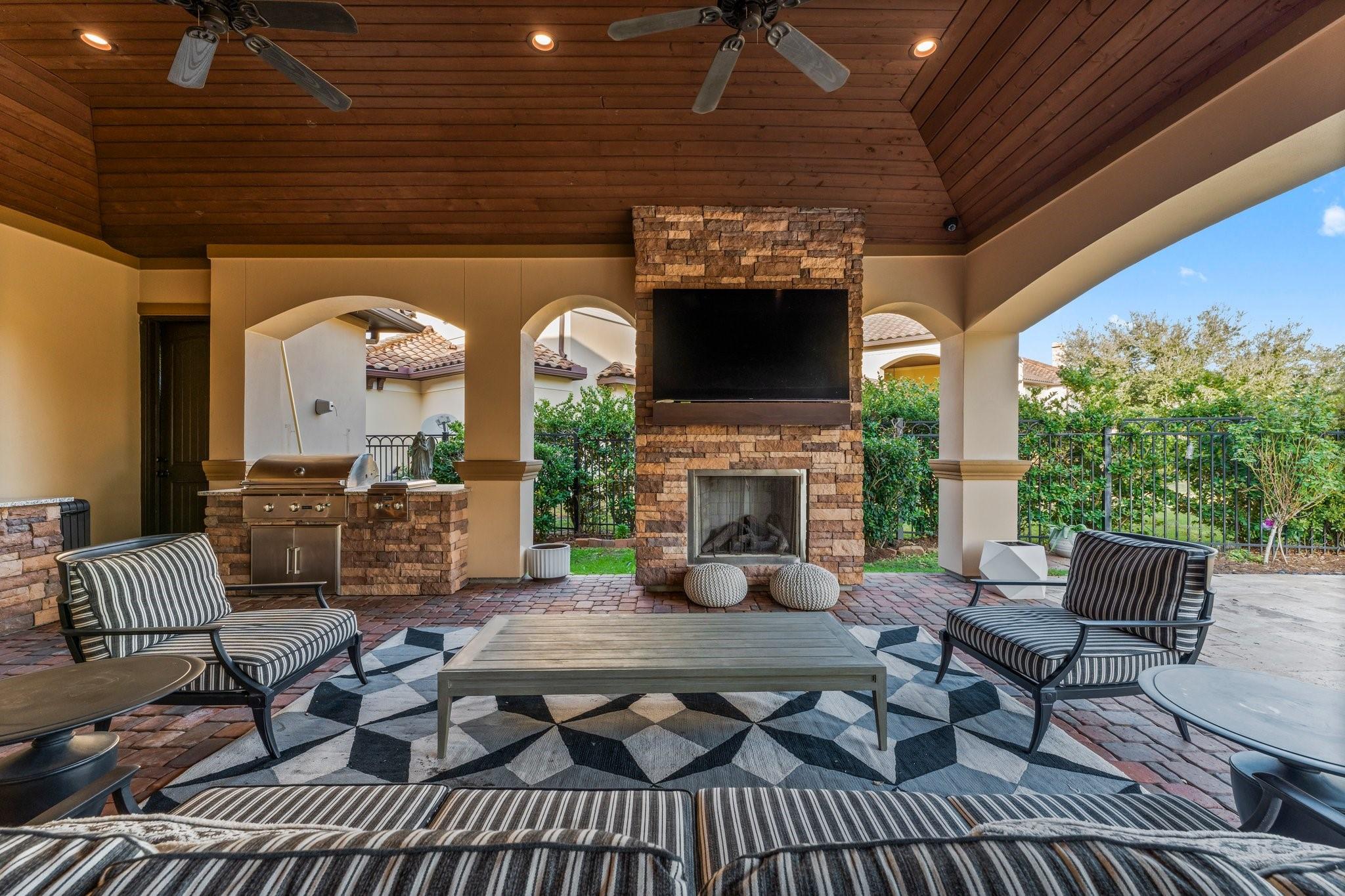 5006 Water View Bend