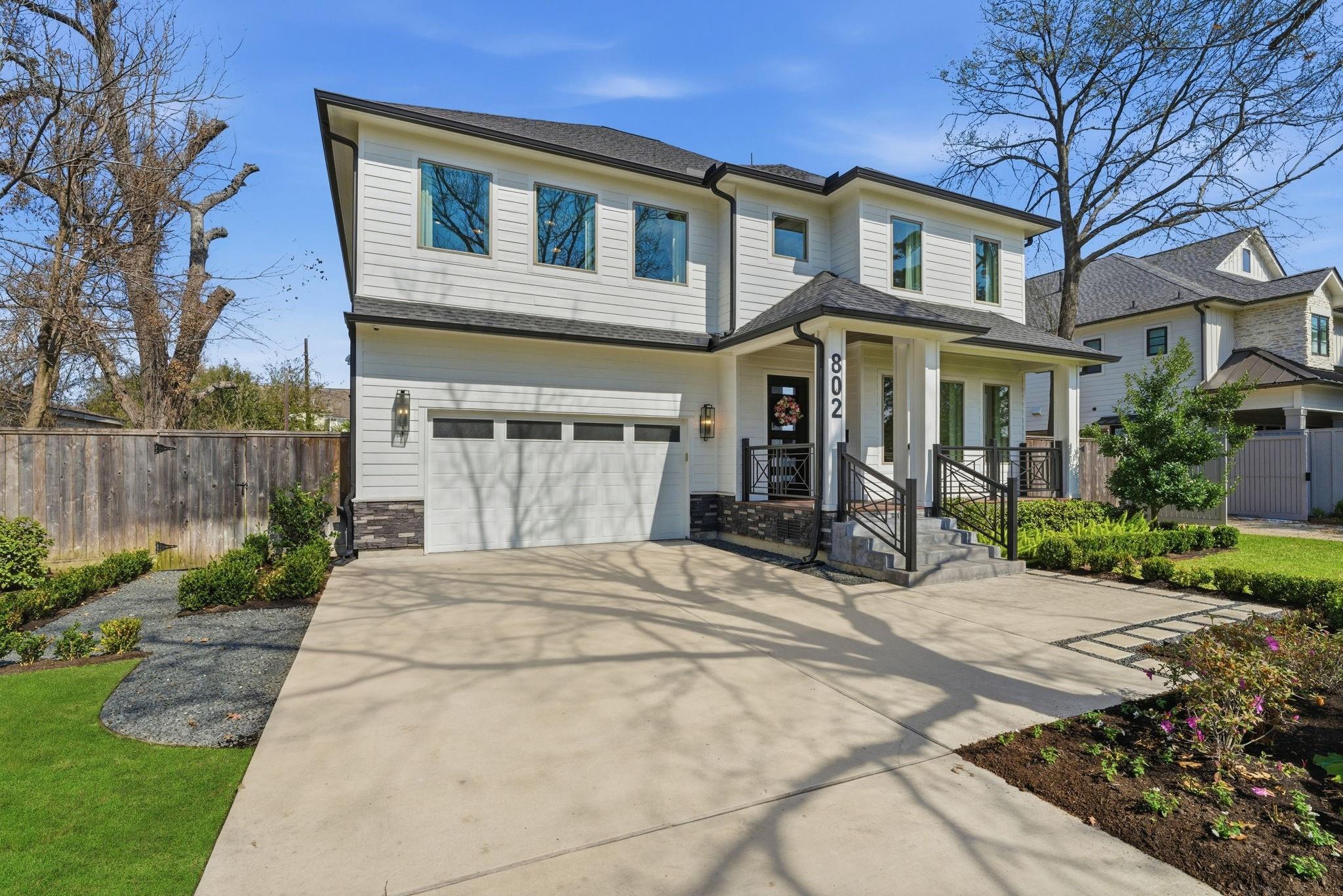 802 W 30th Street