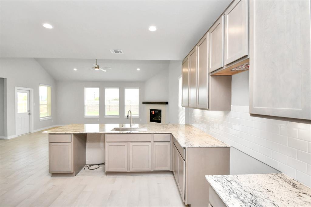 19707 Isola Breeze Drive