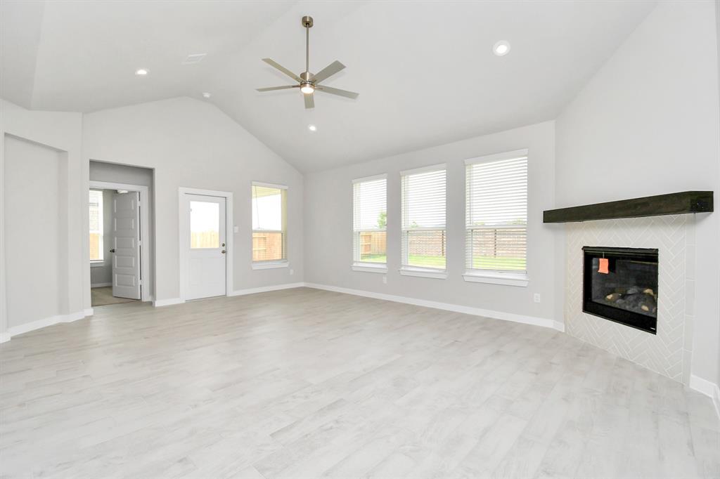 19707 Isola Breeze Drive