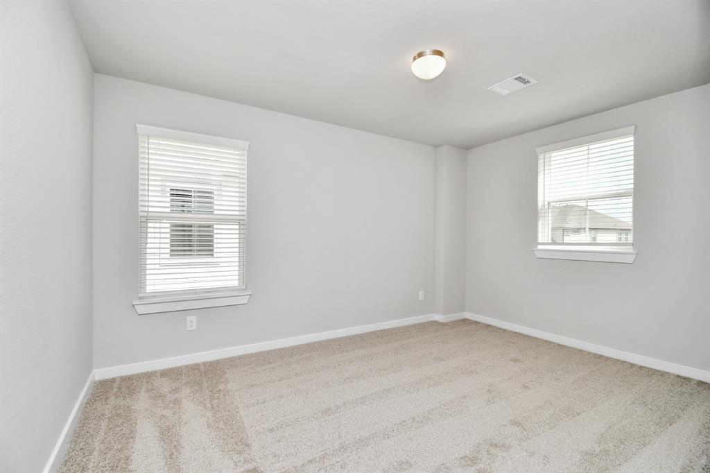 19707 Isola Breeze Drive