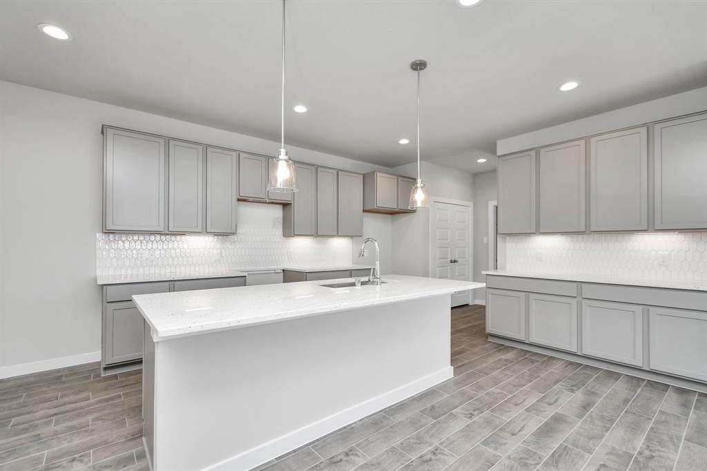 18211 Walnut Canopy Way