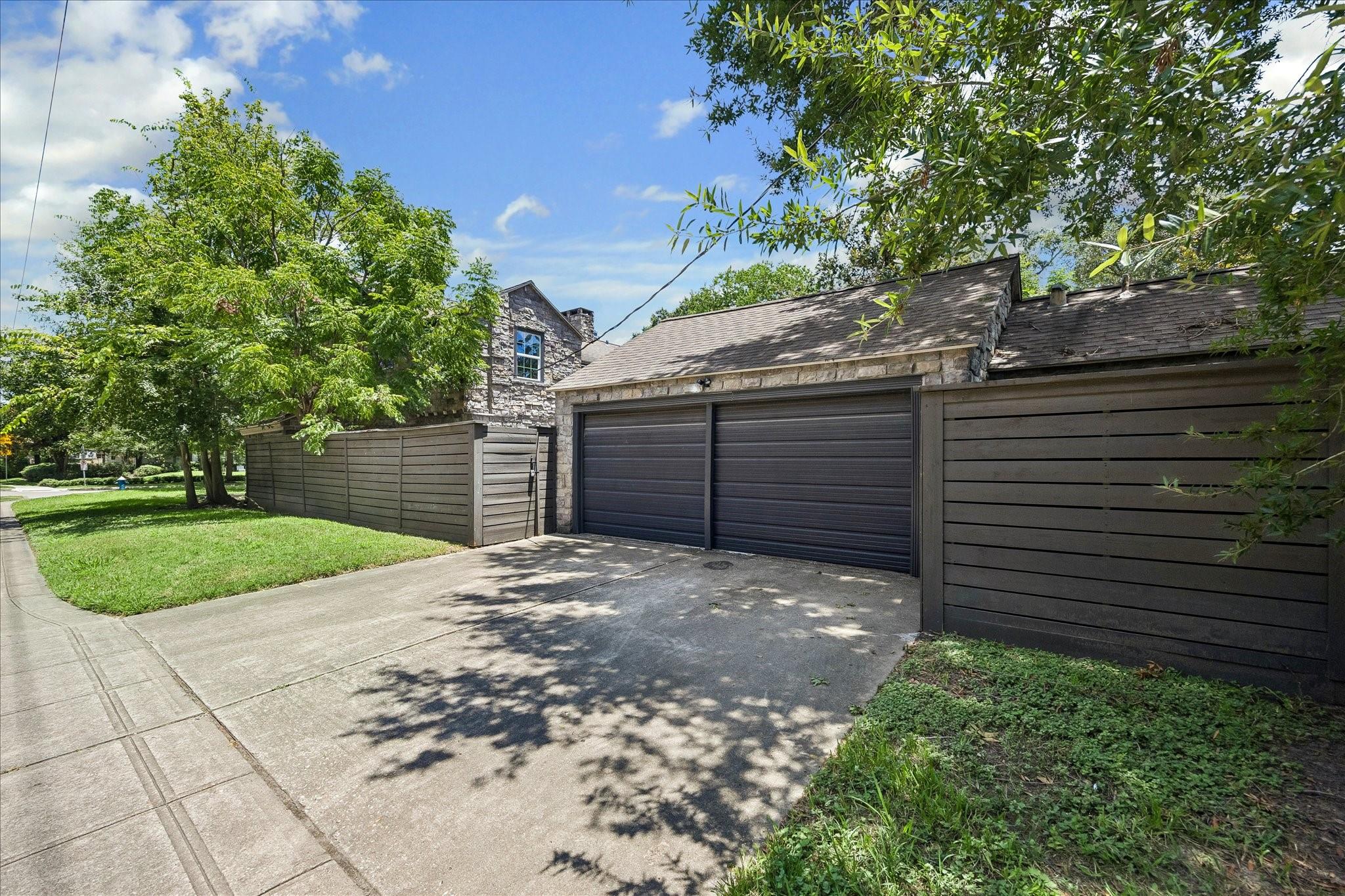 3071 Locke Lane