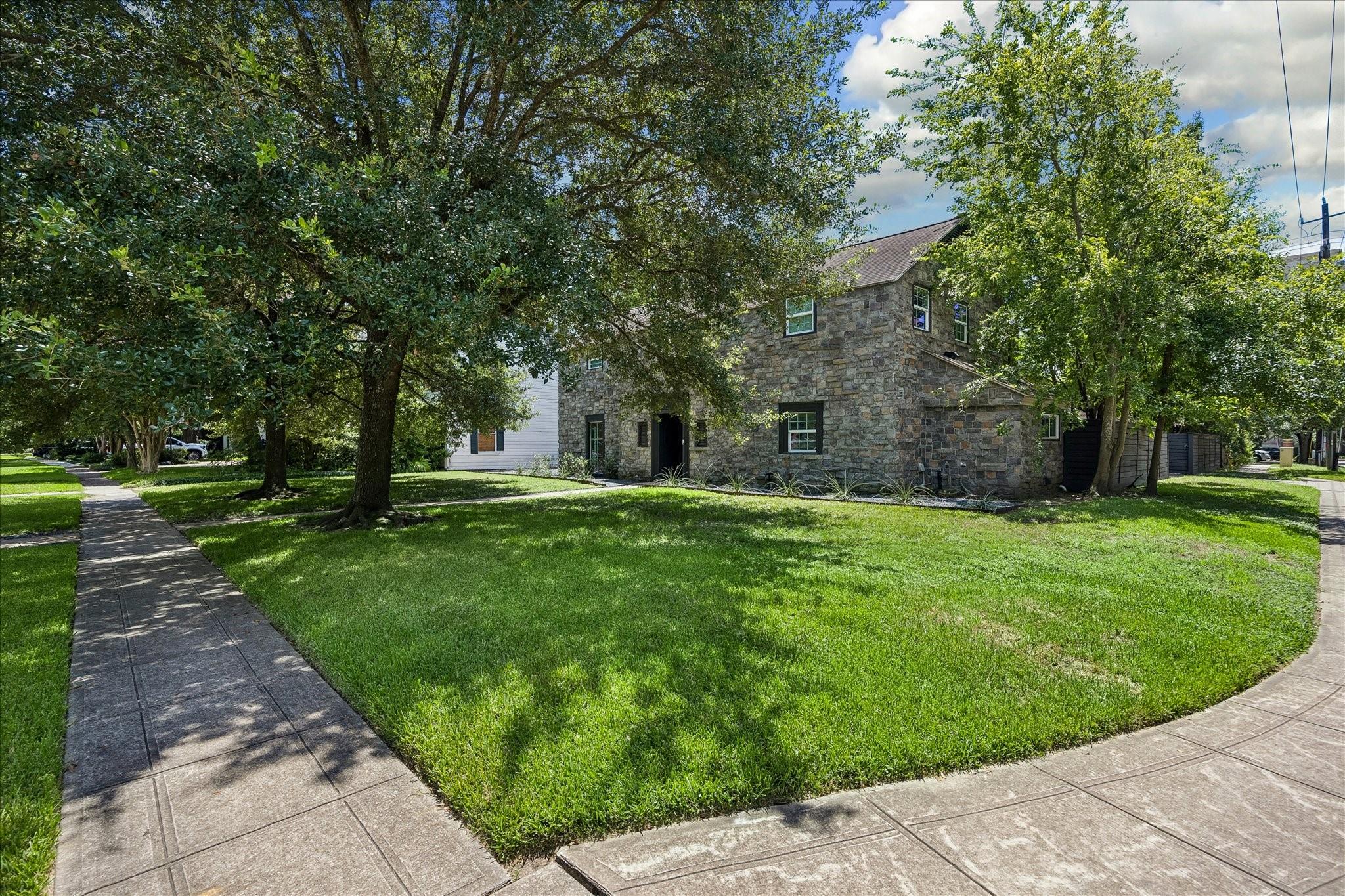 3071 Locke Lane