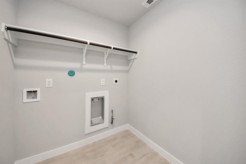 11922 Maple Oak Drive