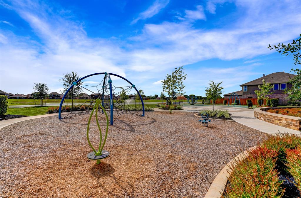 15707 Walnut Leaf Lane