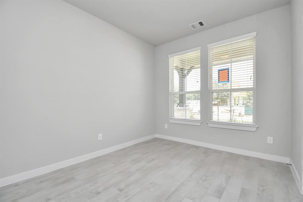 15707 Walnut Leaf Lane