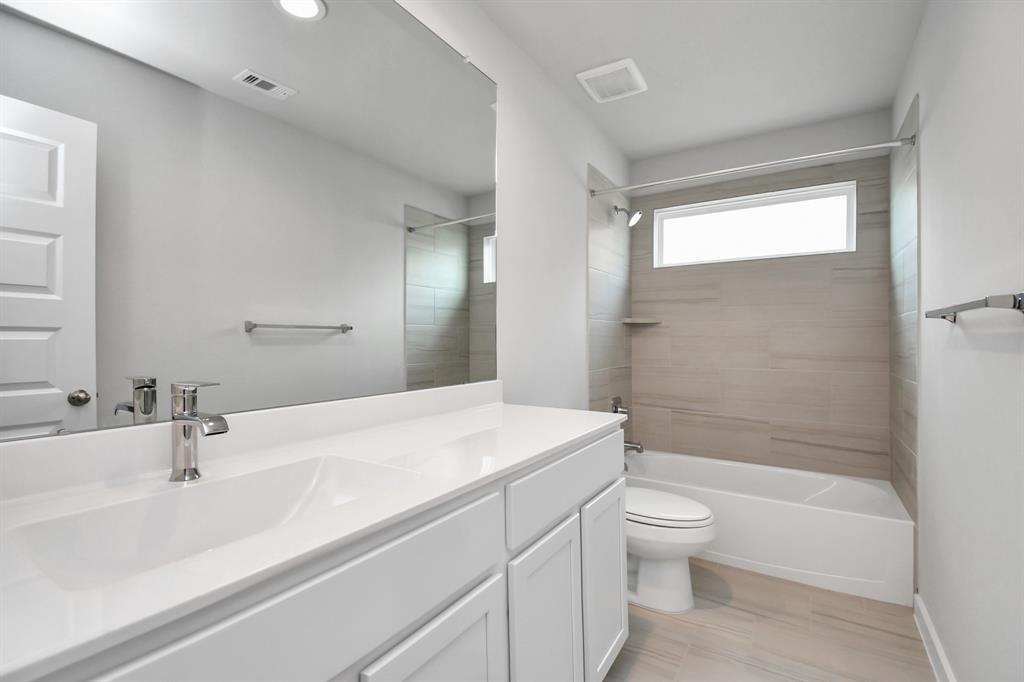 15707 Walnut Leaf Lane