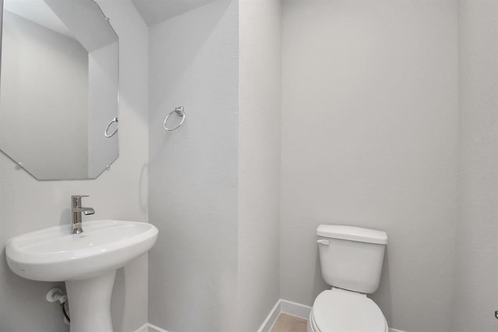 15707 Walnut Leaf Lane