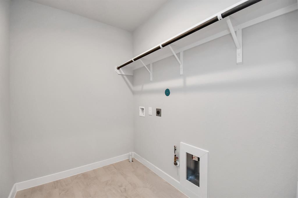 15707 Walnut Leaf Lane