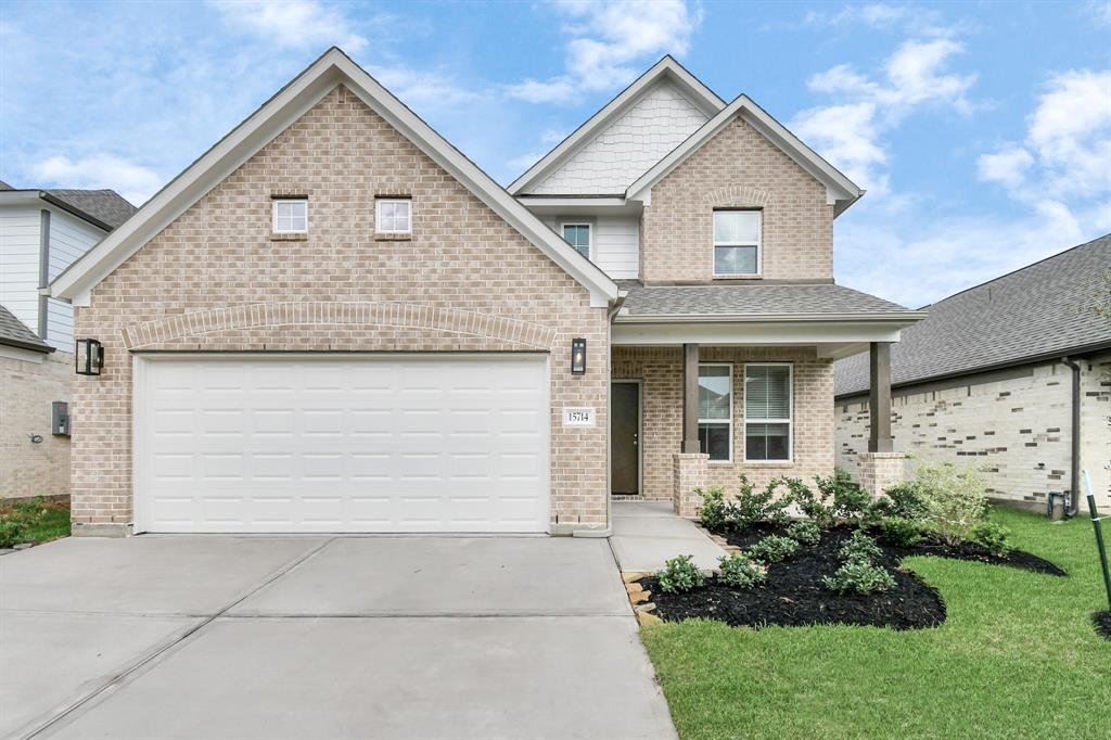 15714 Walnut Leaf Lane