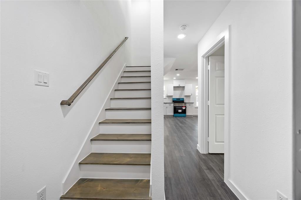 2320 Wavell Street # B Unit: A B