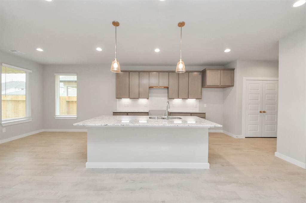 14922 Royal Leaf Lane