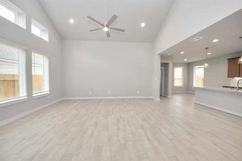 14922 Royal Leaf Lane