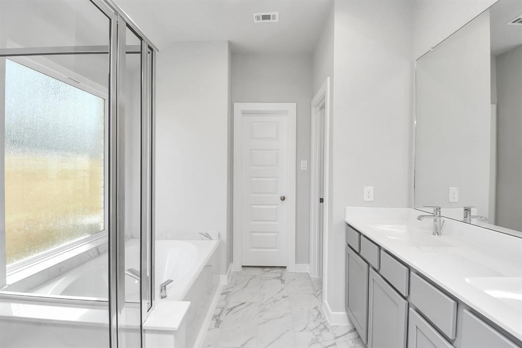 12903 Kingsford Pines Drive