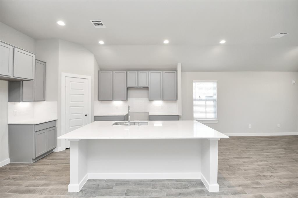 12903 Kingsford Pines Drive