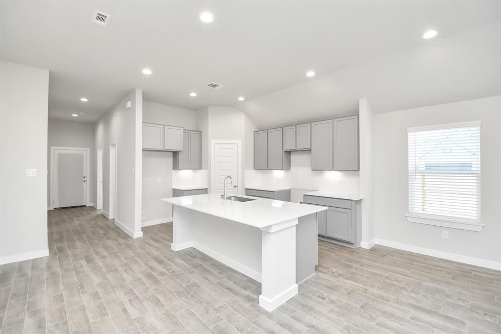 12903 Kingsford Pines Drive