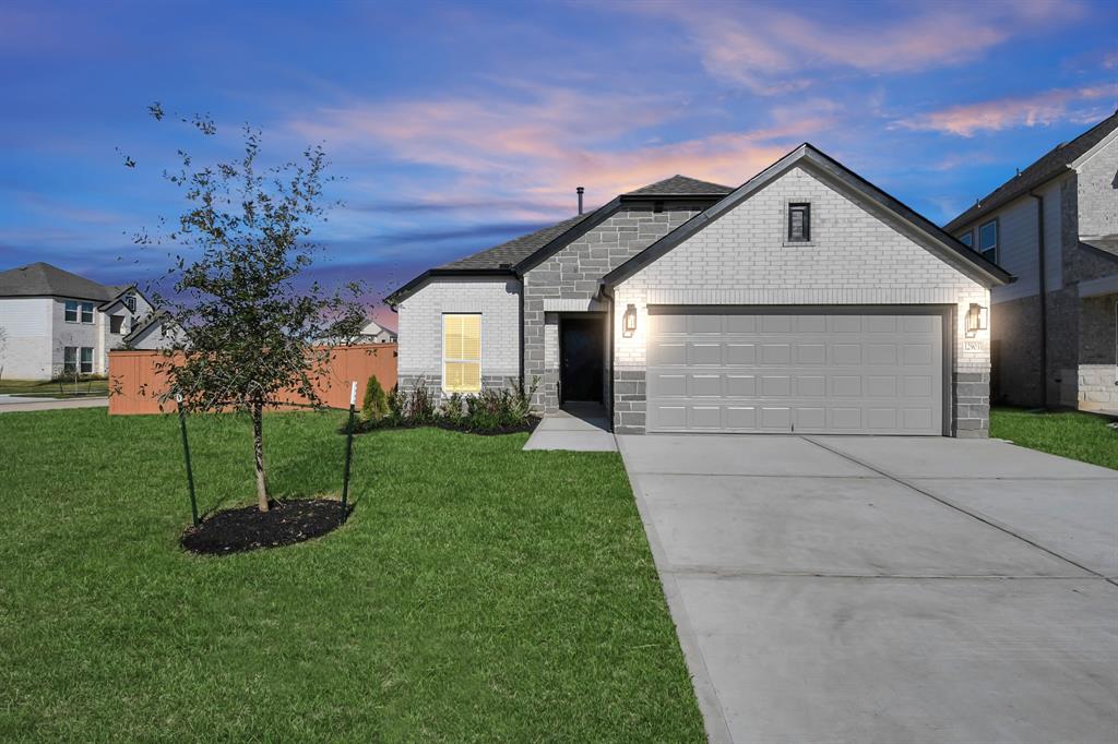 12903 Kingsford Pines Drive