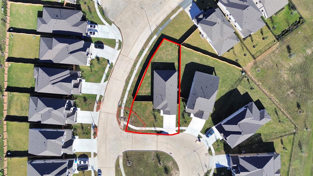 12903 Kingsford Pines Drive