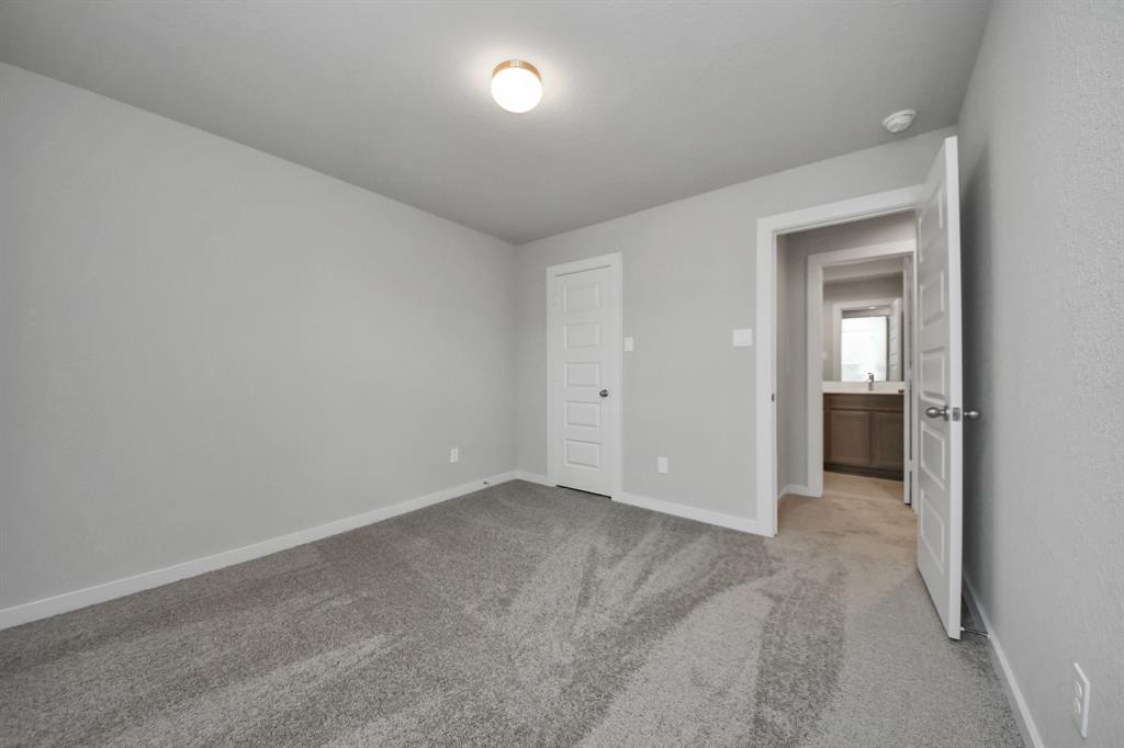 15802 Walnut Leaf Lane