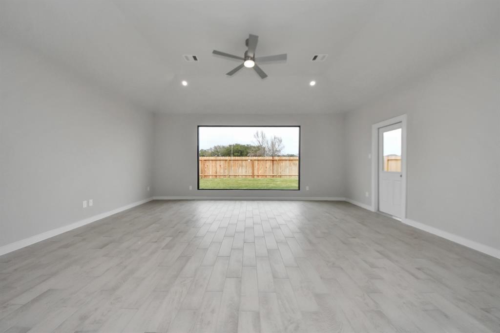 15802 Walnut Leaf Lane