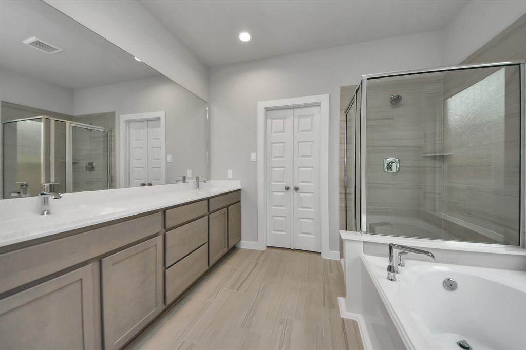 15802 Walnut Leaf Lane