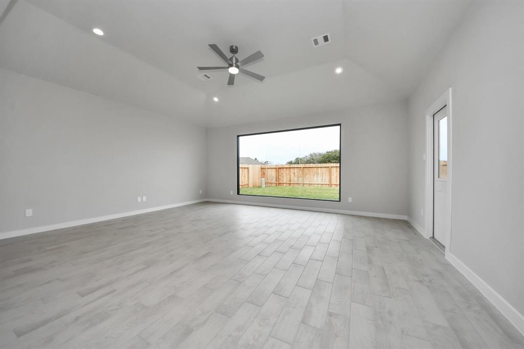 15802 Walnut Leaf Lane