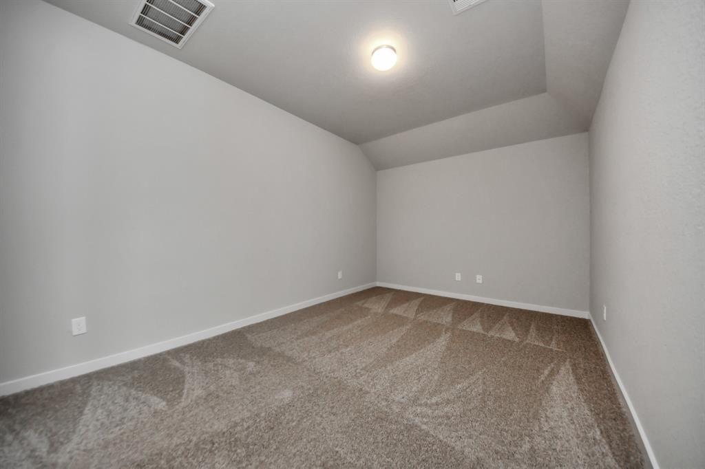 15802 Walnut Leaf Lane